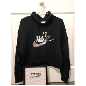 ⭐️Nike Women’s Loose For Athletic Sweatshirt